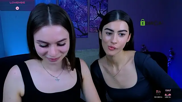 flora_ri live sex cam