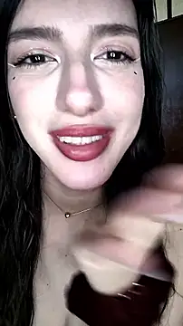 Emily-hottson live sex cam