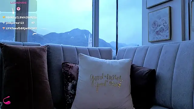 Ivanna_West's cam snapshot