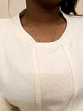 menaxi-baby7's cam snapshot