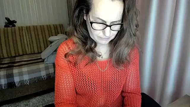 lauraoven live sex cam