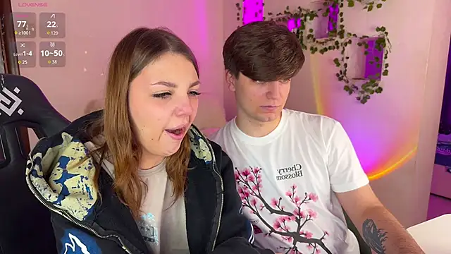 RobertAndLinela live sex cam