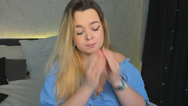 flirty_fiona live sex cam