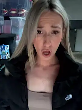 lola_tentatiion live sex cam