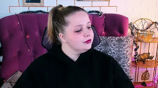 SladaDell's cam snapshot