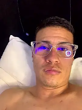 Latin_Paisa_Boy live sex cam