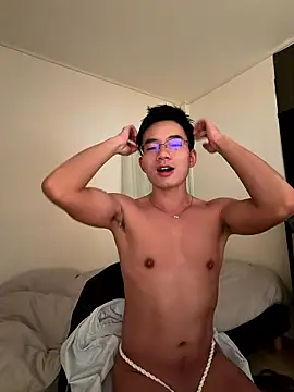 BronzeThickLiam live sex cam