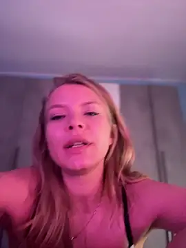 AnastasiaAniess live sex cam