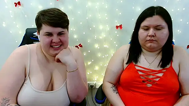 BeckyAndHellen live sex cam