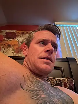 DILFiGuess1 live sex cam