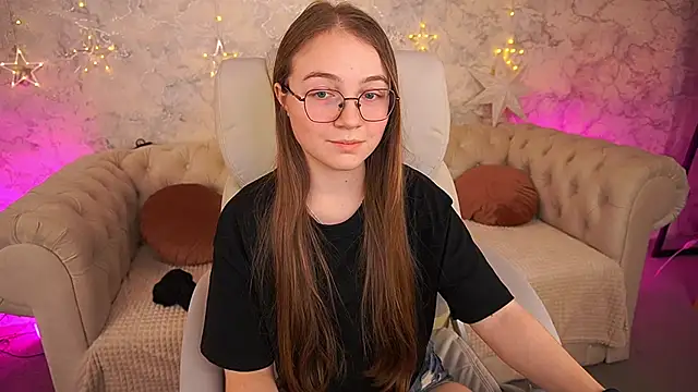 ArrinaWairr live sex cam