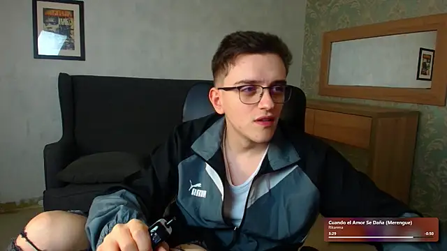 FelixStarkk live sex cam