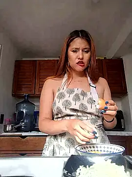 Alinaat086's cam snapshot