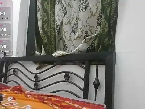 Fuck_me_boys's cam snapshot