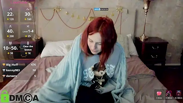 Lily_Viola's cam snapshot