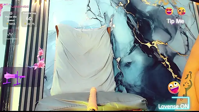 khiara_moretti live sex cam