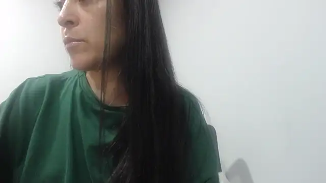 naughthyany16 live sex cam