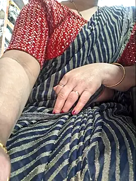 indianhotwife639 live sex cam