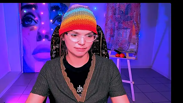 SaraGolben's cam snapshot