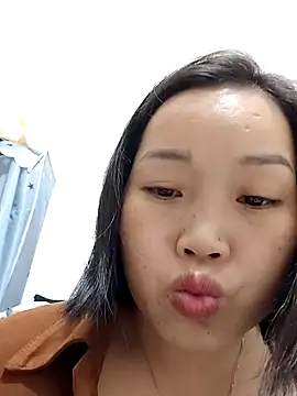 __BingBing__'s cam snapshot