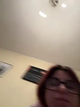 Brutecia2002 live sex cam