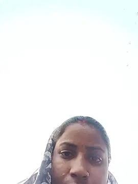 Poonam8080's cam snapshot