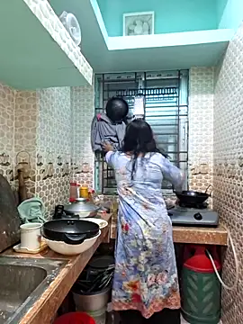 Bristy- live sex cam