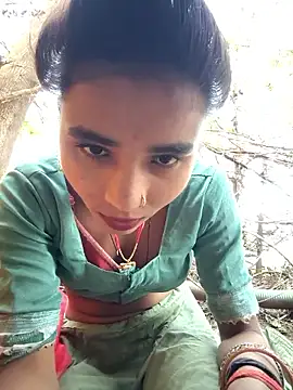 R_Roshni's cam snapshot