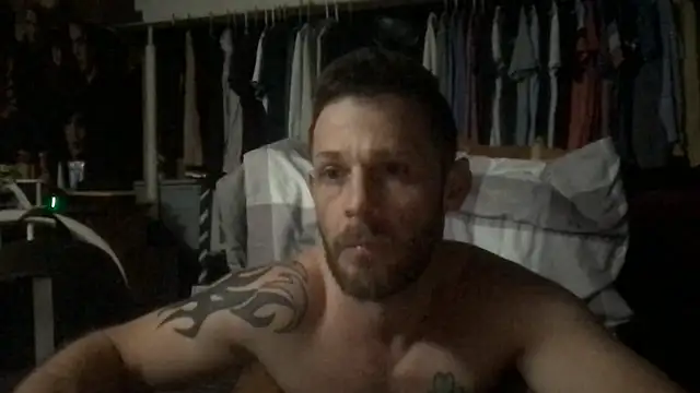 ARCHERTASTE live sex cam