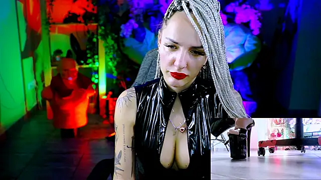 MonicaMaxwel's cam snapshot