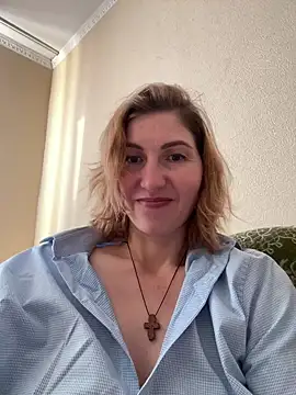 _Crystal_2's cam snapshot