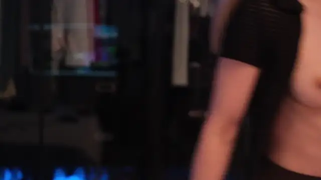 Rikka_Moore live sex cam