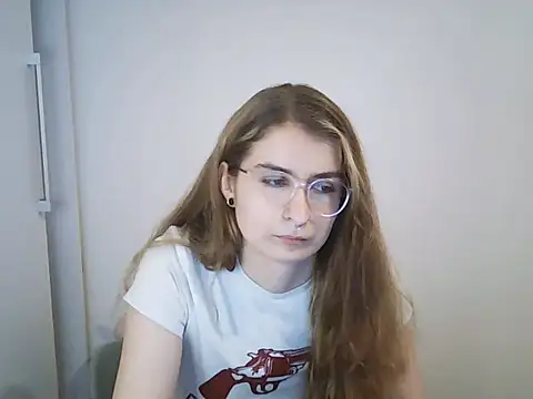 NinaBlond1 live sex cam