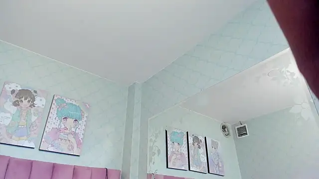 Emmy_Cute18's cam snapshot