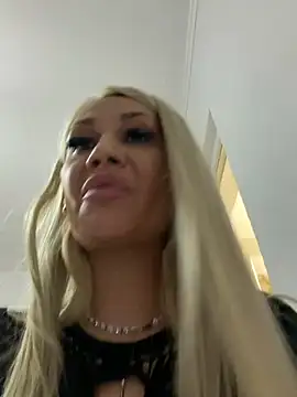 AlmaRusell's cam snapshot