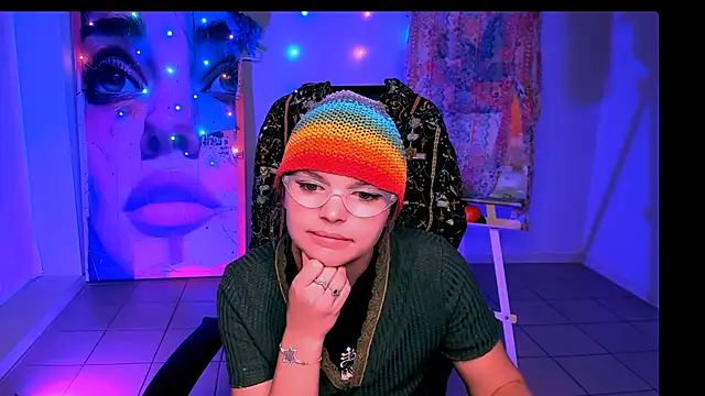 SaraGolben's cam snapshot