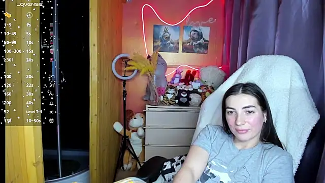 Fiery_Brunette_'s cam snapshot