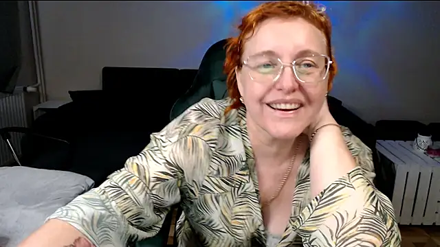 JoannaAndNeighbour live sex cam