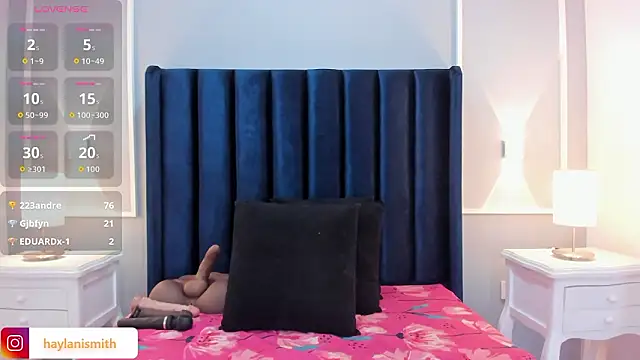 HAYLANISMITH live sex cam