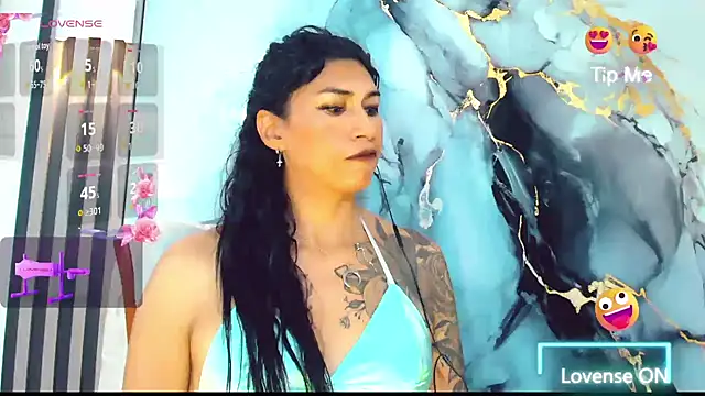 khiara_moretti live sex cam