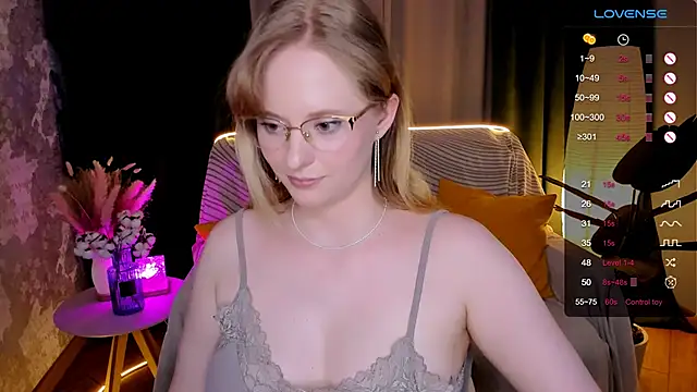 Aemilia_ live sex cam