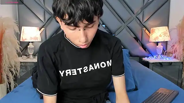 Milan_LewisS live sex cam