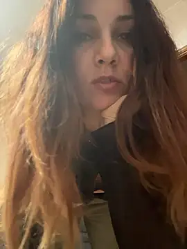 DaisyVibesss live sex cam