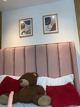 Emily_Jonness_ live sex cam