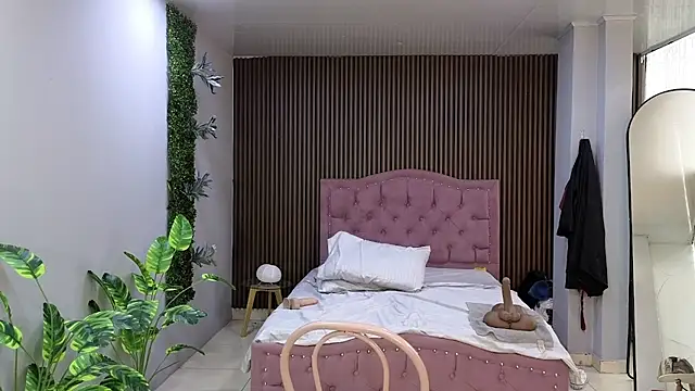 camil_milfdream's cam snapshot