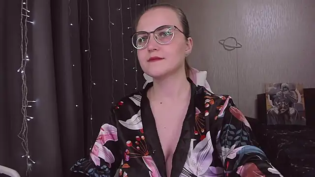 MissBrightShine's cam snapshot