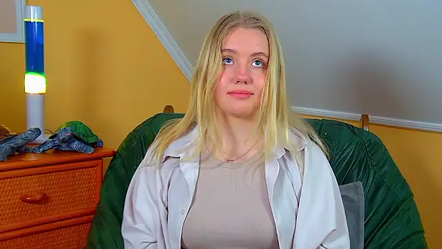 EmilyEvanse's cam snapshot