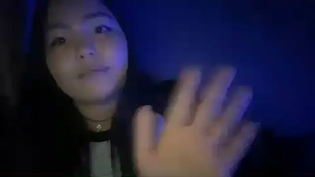 MollyAsian's cam snapshot