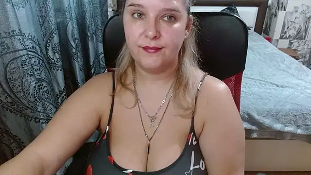 Boolochka's cam snapshot