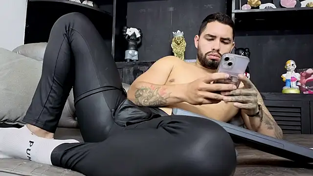 matteosantos live sex cam